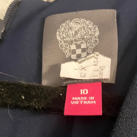 Elegant Navy Jumpsuit by Vince Camuto Sz. 10!! Cute Side Buttons!! - Picture 2 of 12